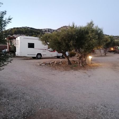 מלון חוואר Camp Kopito מראה חיצוני תמונה