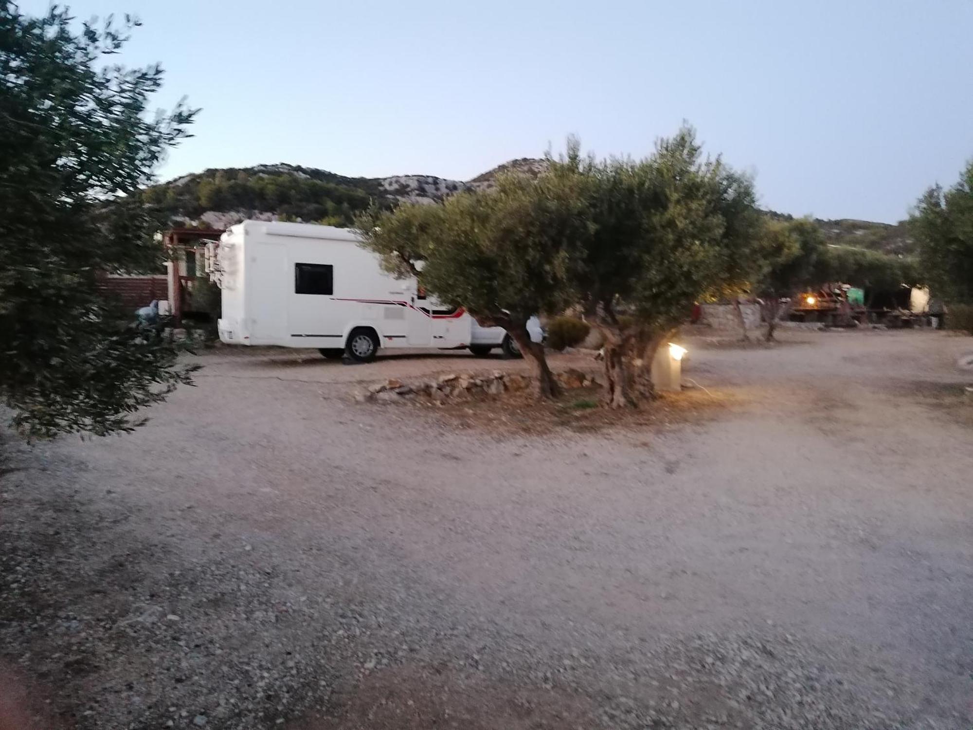 מלון חוואר Camp Kopito מראה חיצוני תמונה